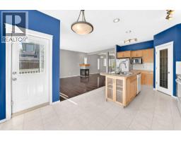 16 Royal Birch Rise Nw, Calgary, AB T3G5K2 Photo 19