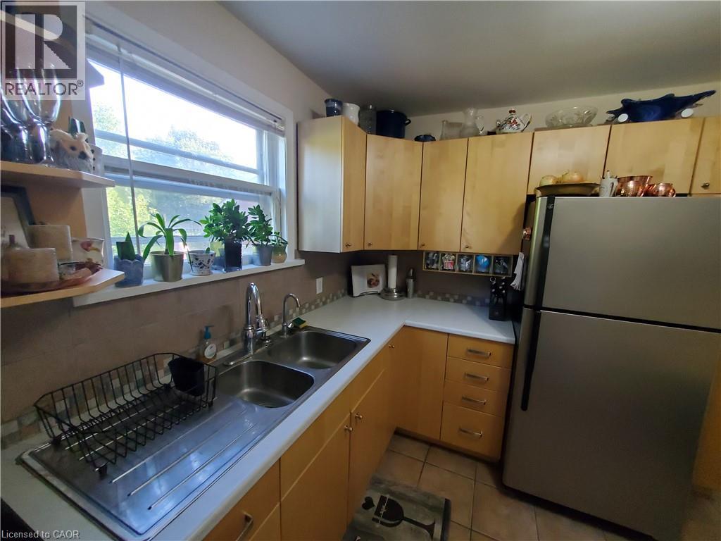 51 TALBOT Street — photo 3