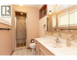 317 Laval Boulevard W - photo 24