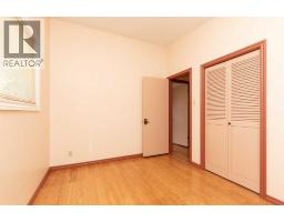 317 Laval Boulevard W - photo 21