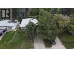 317 Laval Boulevard W - photo 47