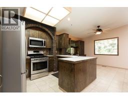 317 Laval Boulevard W - photo 14