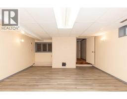 317 Laval Boulevard W - photo 34