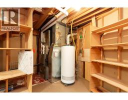 317 Laval Boulevard W - photo 36