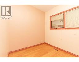 317 Laval Boulevard W - photo 17