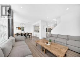 Dining room - 17 Masters Terrace Se, Calgary, AB T3M2C1 Photo 8