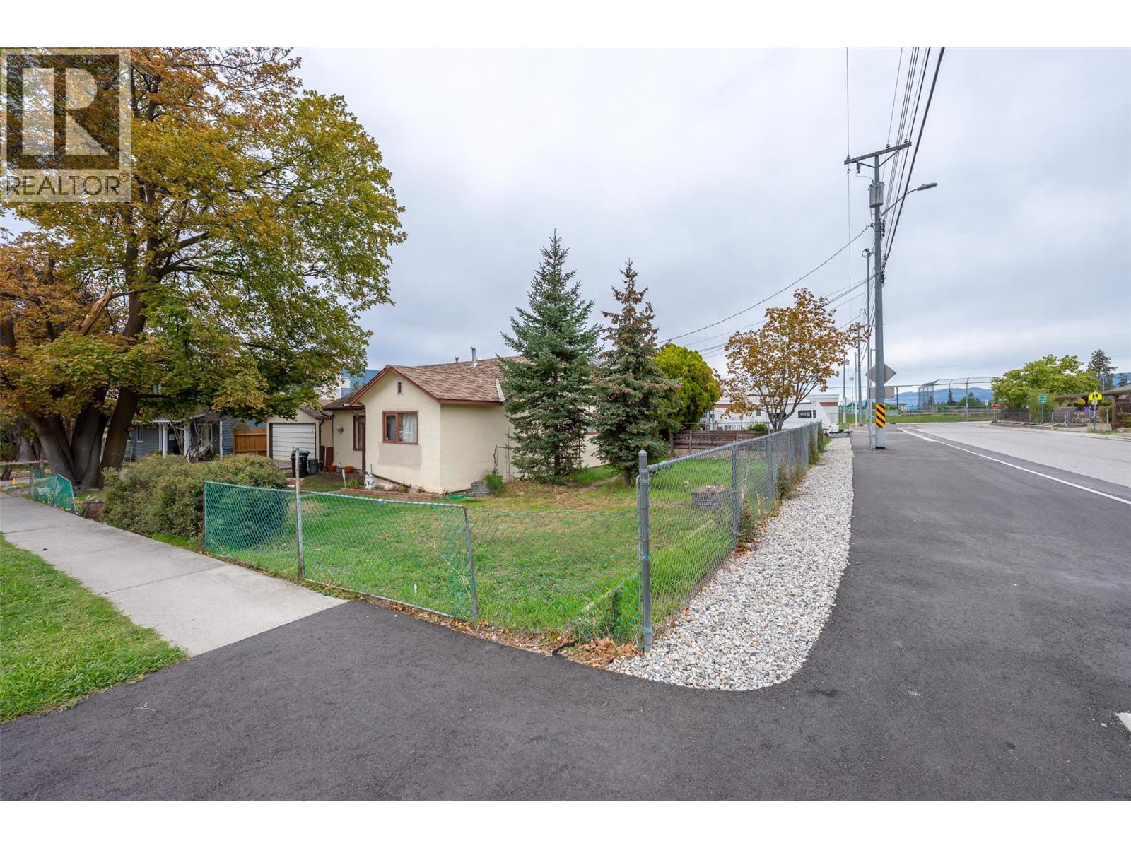 395 Edmonton Avenue, Penticton