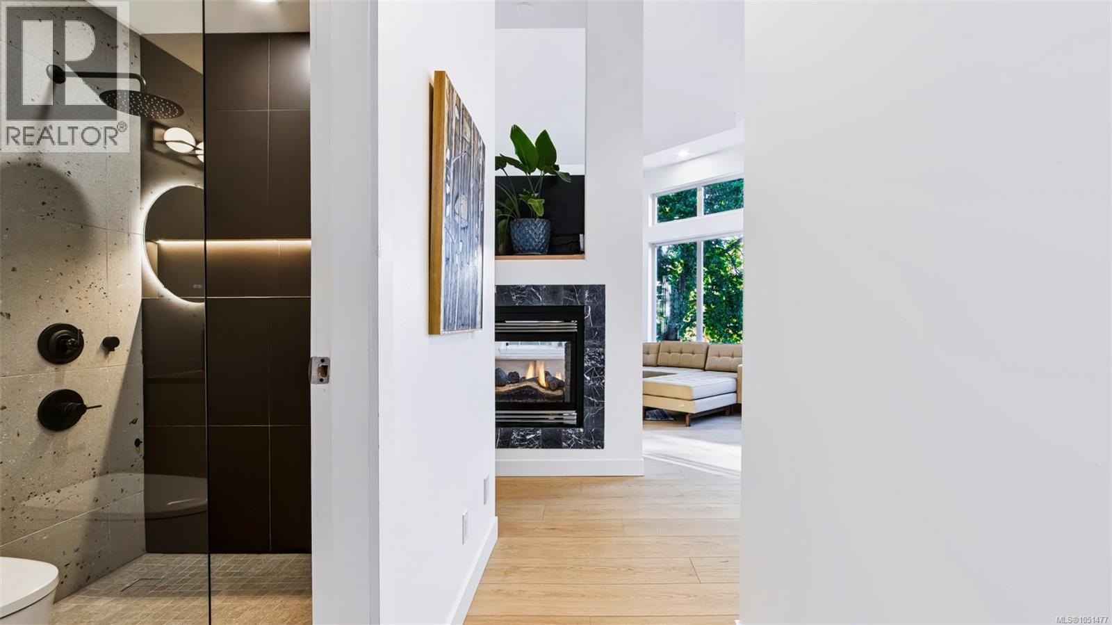 #15 60 Dallas Rd - 35