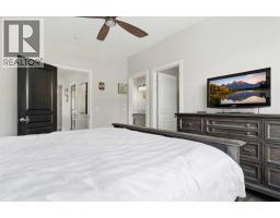 237 Mahogany Parade SE - photo 13