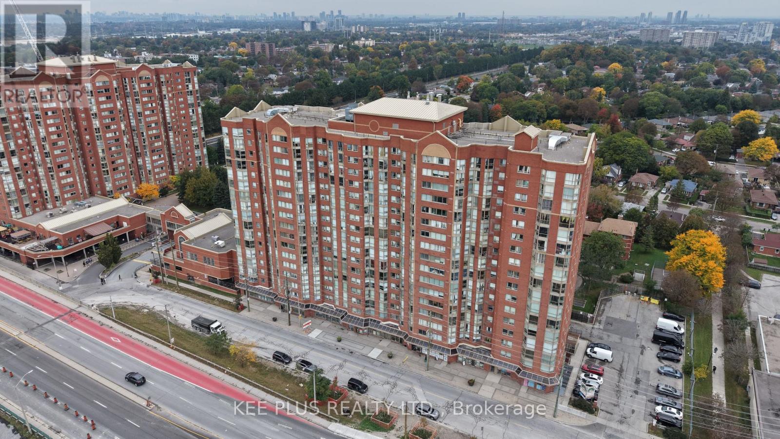 Photo of 2466 Eglinton Avenue