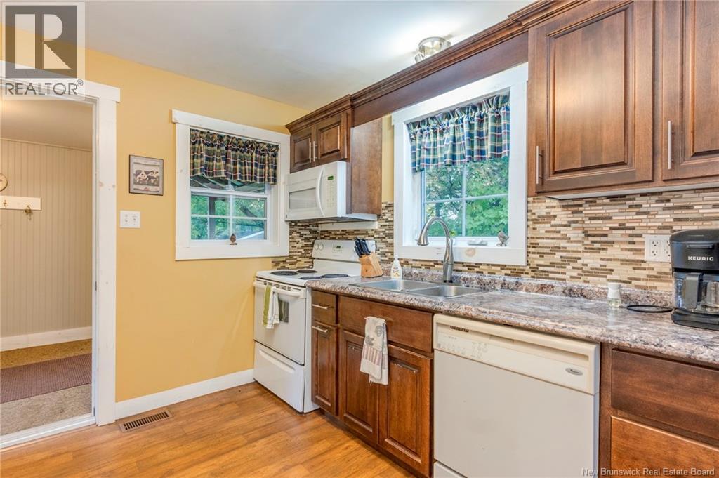 33 Magnolia Avenue - Image 8