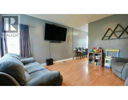 10122 106 Avenue, Peace River, AB T8S1K9 Photo 30