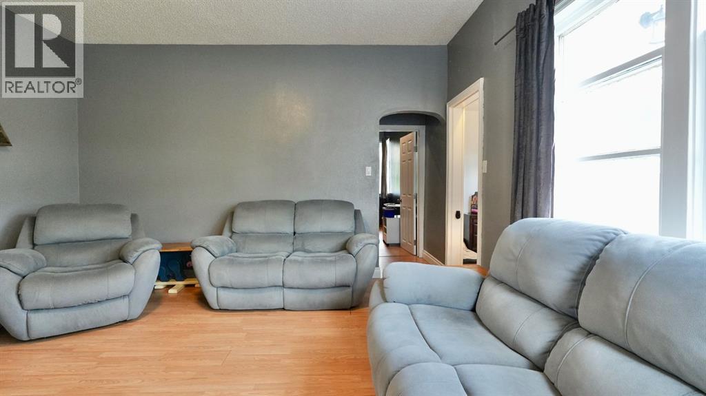10122 106 Avenue - Image 27