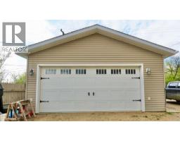 10122 106 Avenue, Peace River, AB T8S1K9 Photo 42