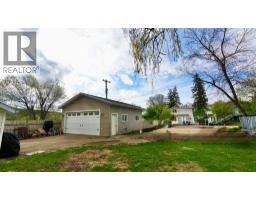 10122 106 Avenue, Peace River, AB T8S1K9 Photo 43