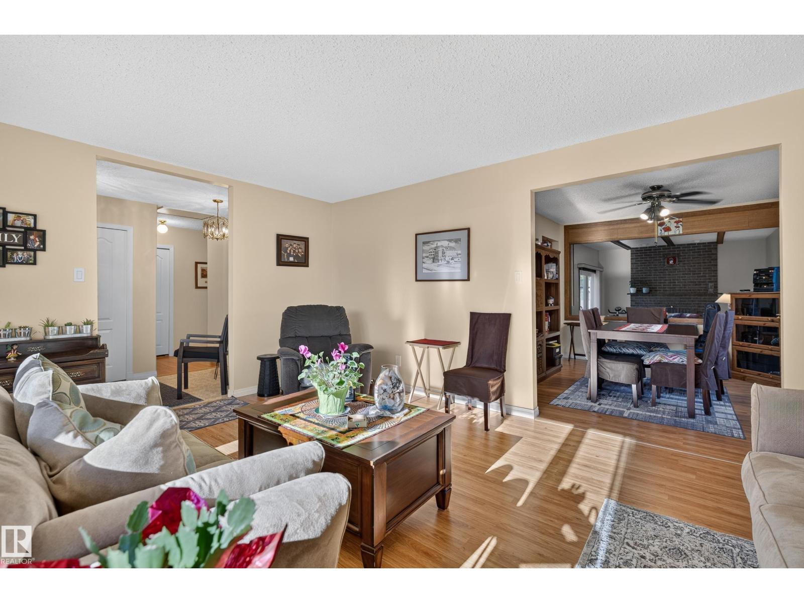 1316 85 ST NW - 10
