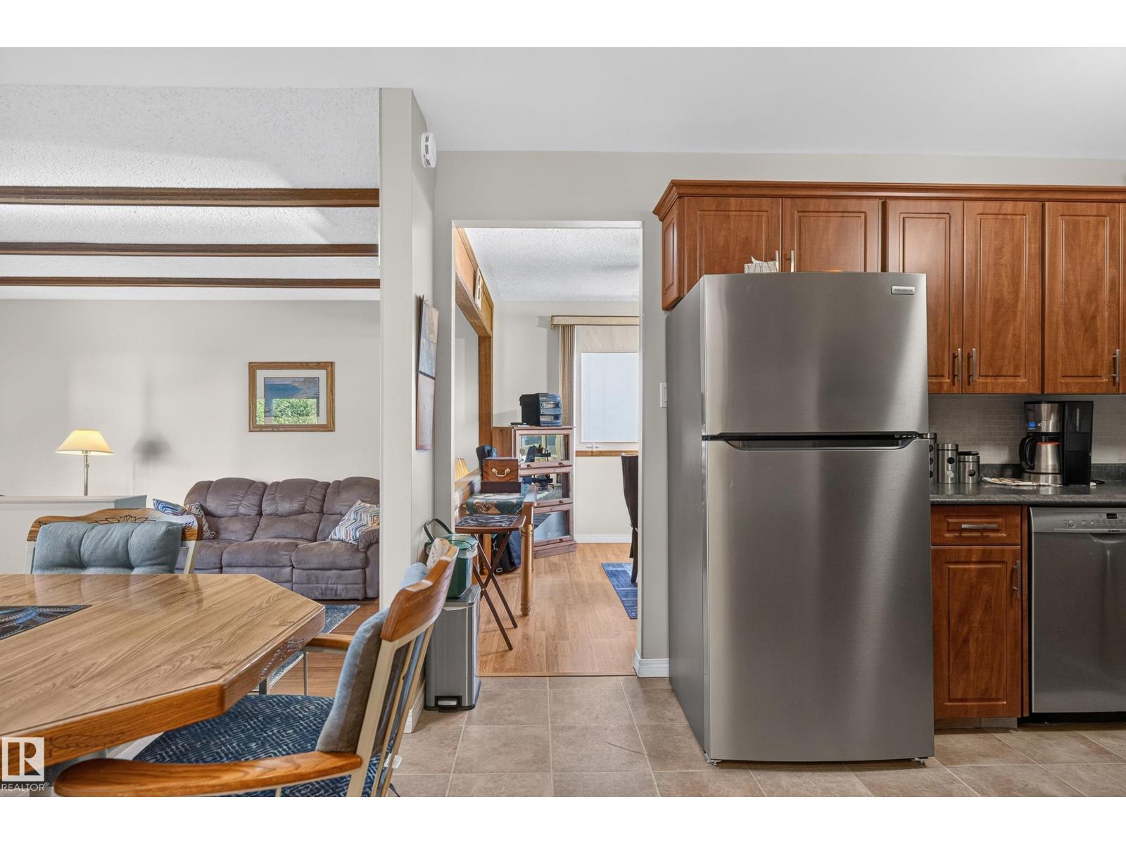 1316 85 ST NW - 14