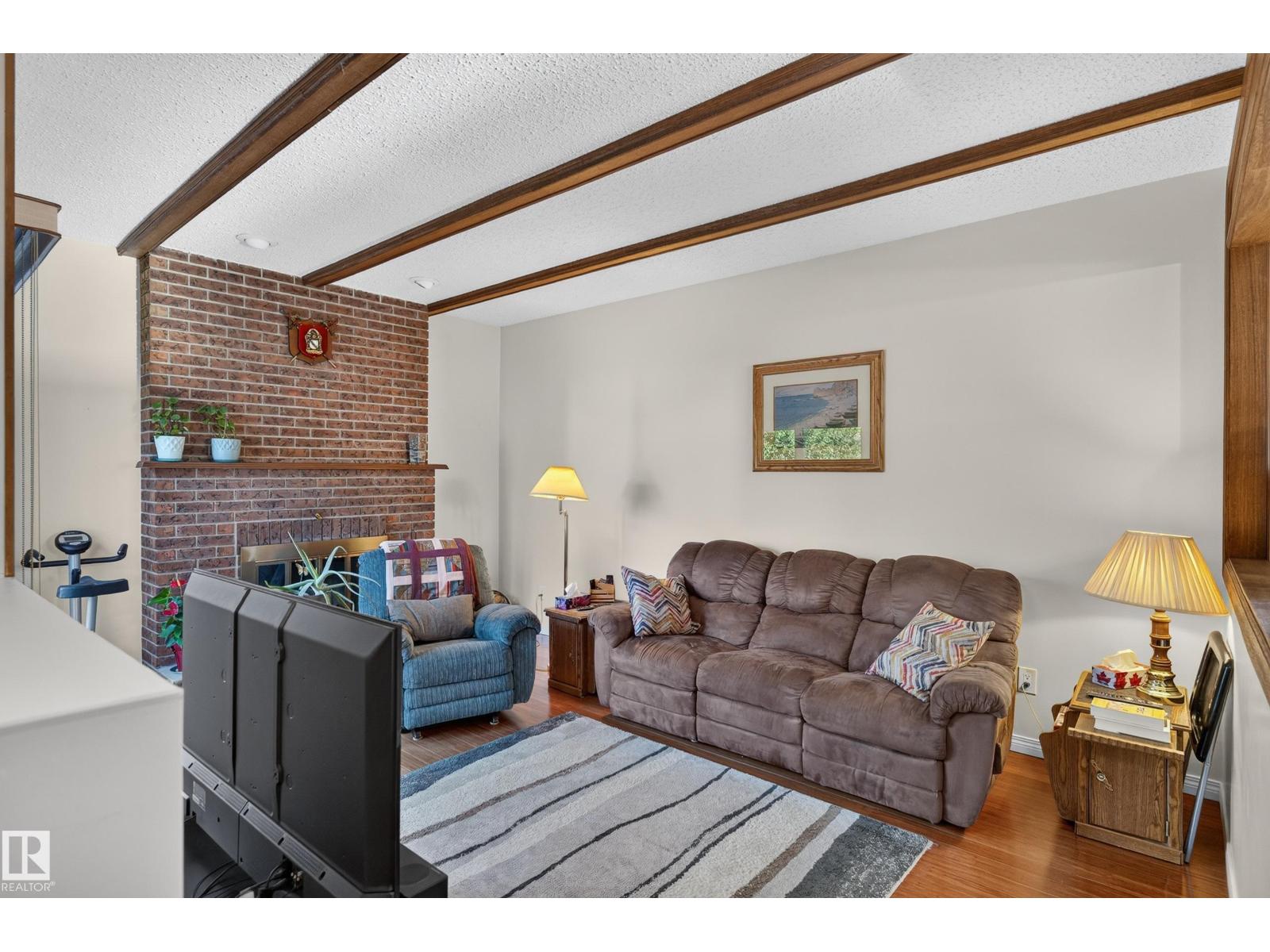 1316 85 ST NW - 24