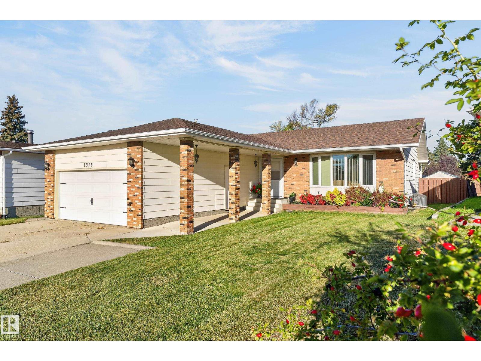 1316 85 ST NW - 4