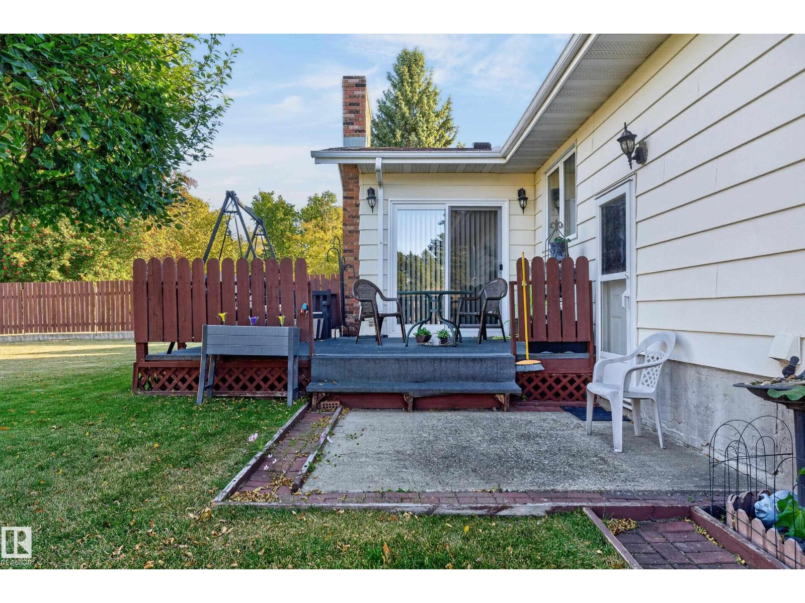 1316 85 ST NW - 56