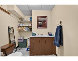 1316 85 St Nw, Edmonton, AB T6K1X8 Photo 40