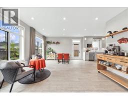 4348 Carleton Avenue, Burnaby, BC V5G3B6 Photo 13