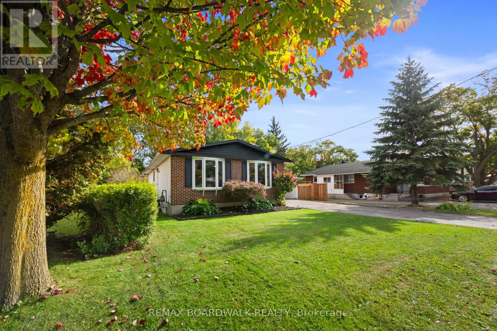 353 CHURCHILL ROAD E - Image 3