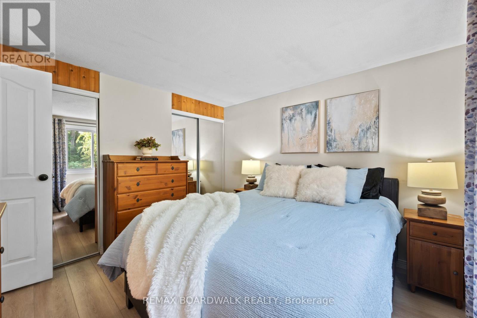 353 CHURCHILL ROAD E - Image 34