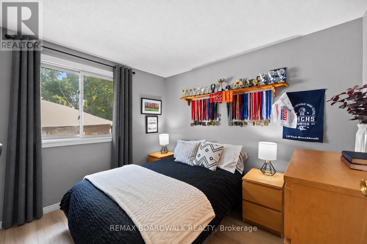 353 CHURCHILL ROAD E - Image 37