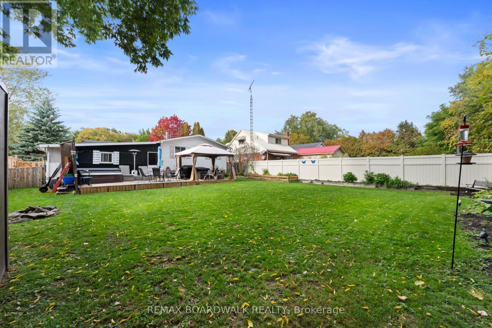 353 CHURCHILL ROAD E - Image 7