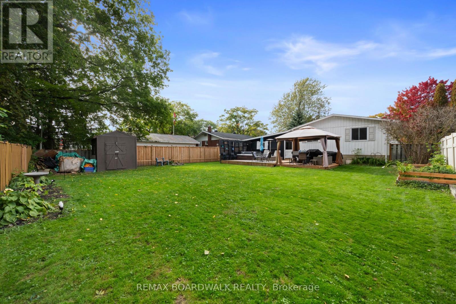 353 CHURCHILL ROAD E - Image 9