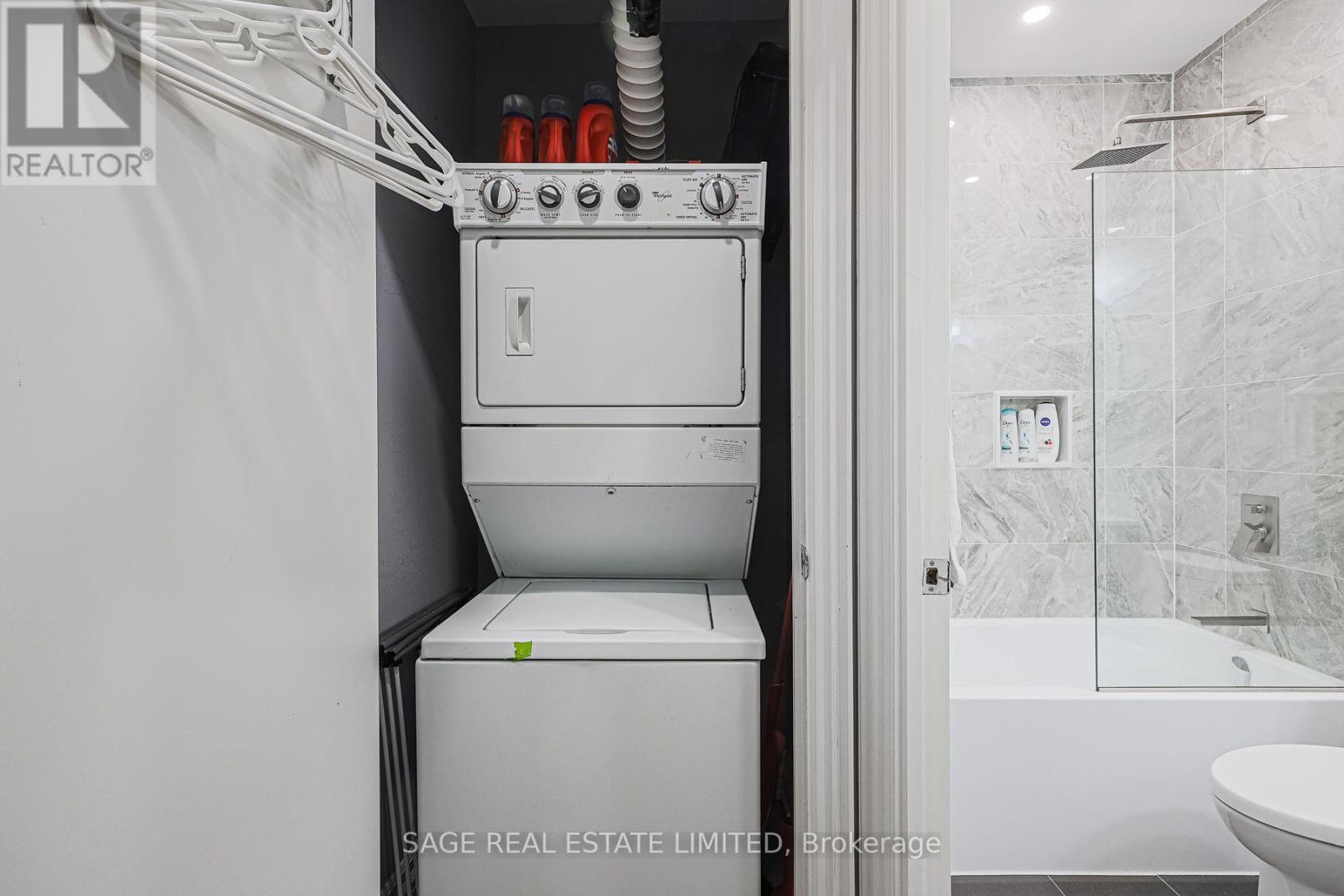 111 Merton Street South — photo 31