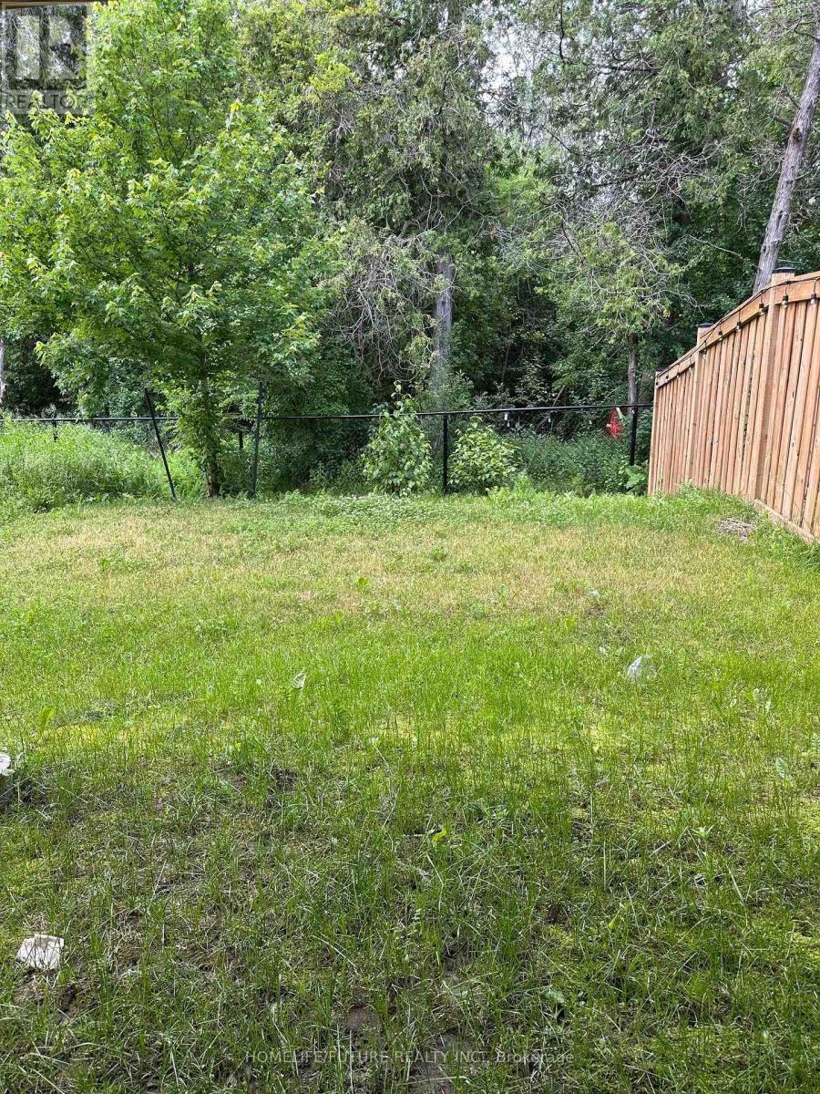 39- 250 Finch Avenue, Pickering, ON photo 33