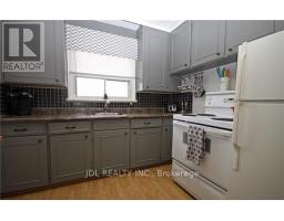 Kitchen - 245 Windsor Street, Oshawa, ON L1H6G5 Photo 6