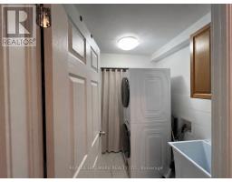 36 Fergus Avenue N, Richmond Hill, ON L4E3B7 Photo 12