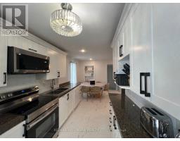 36 Fergus Avenue N, Richmond Hill, ON L4E3B7 Photo 7