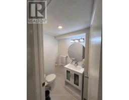 36 Fergus Avenue N, Richmond Hill, ON L4E3B7 Photo 8
