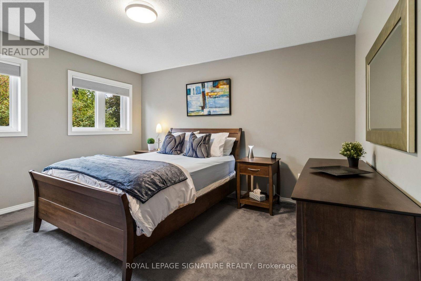 19 Ballymore Drive, Aurora, ON photo 33