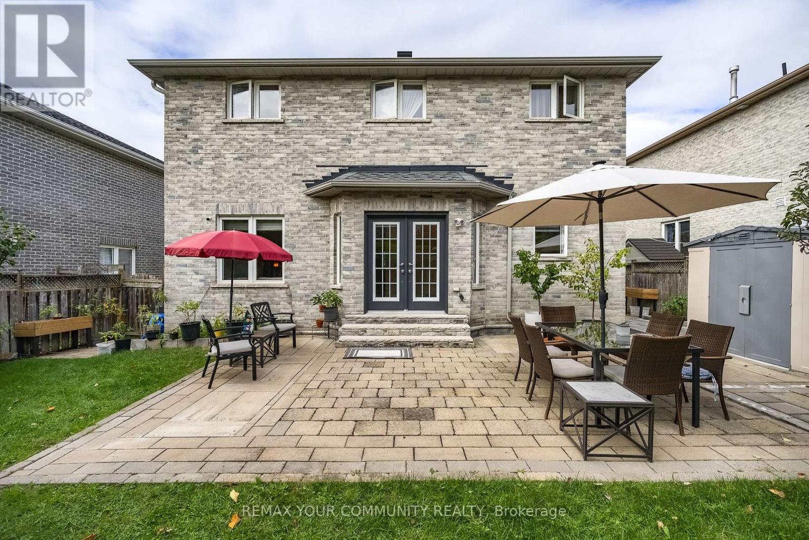 21 SILVERCREEK CRESCENT - 35