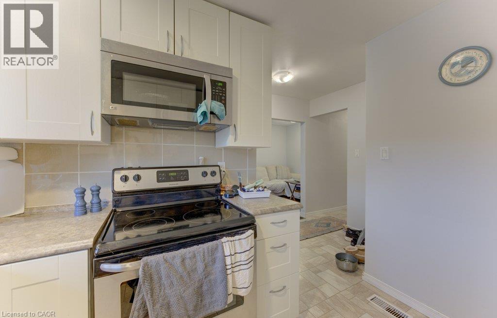 174 GLEN Road - 8