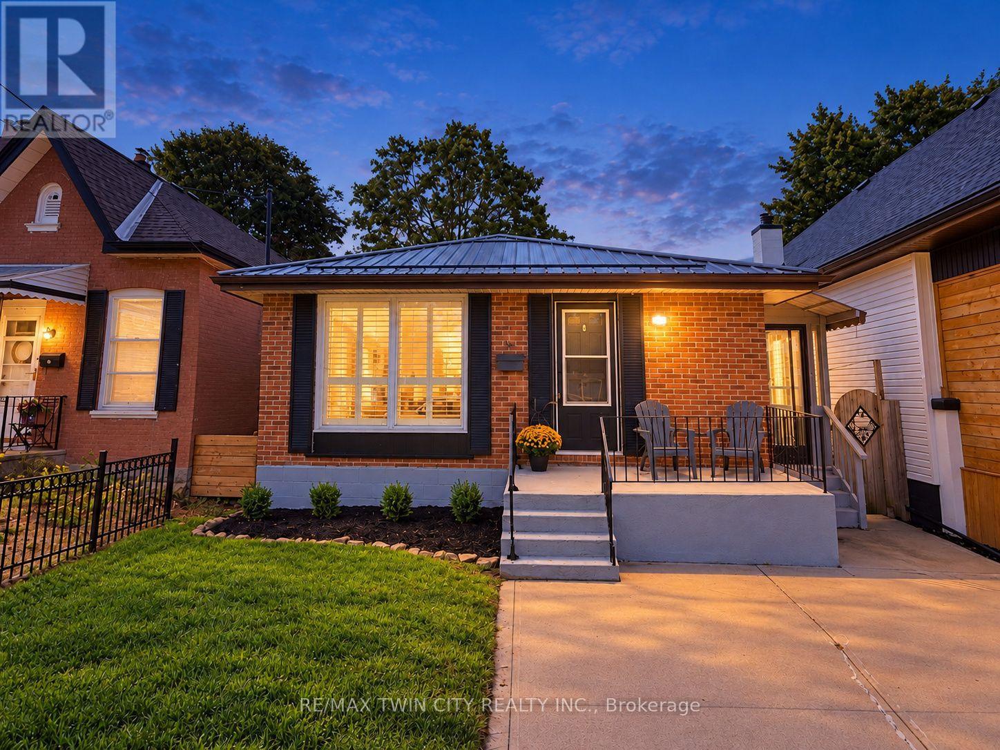 16 BURWELL STREET - 1