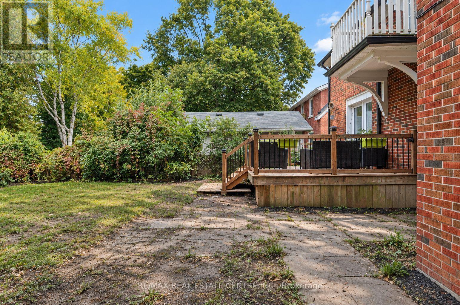 70 JACKSON AVENUE - 18