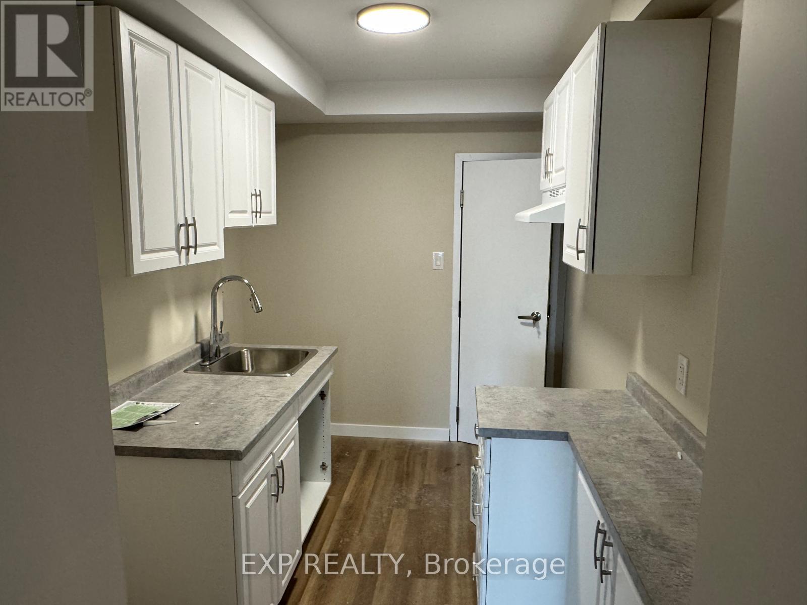 439 MAIN STREET E, North Bay (Central) — photo 2