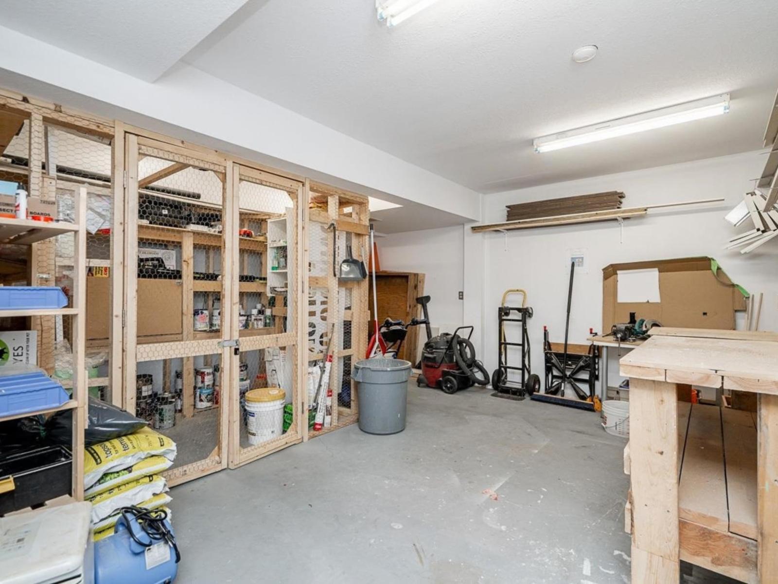 104 15991 THRIFT AVENUE, White Rock - Image 1