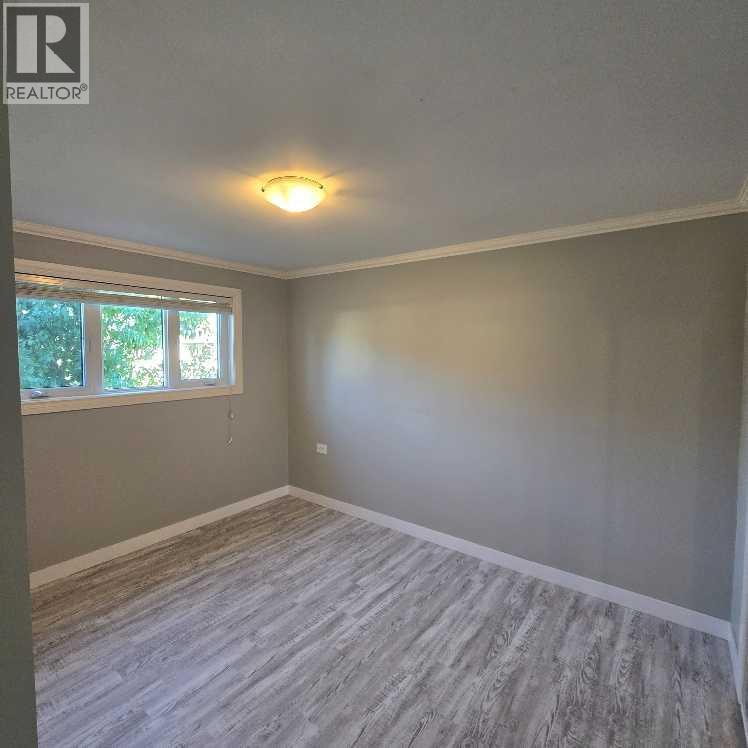 Listing photo – 4930 48 Street, Sedgewick