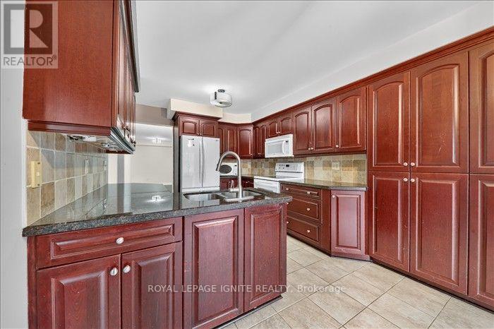 UPPER- 8 Vail Meadows Crescent, Clarington, ON photo 13
