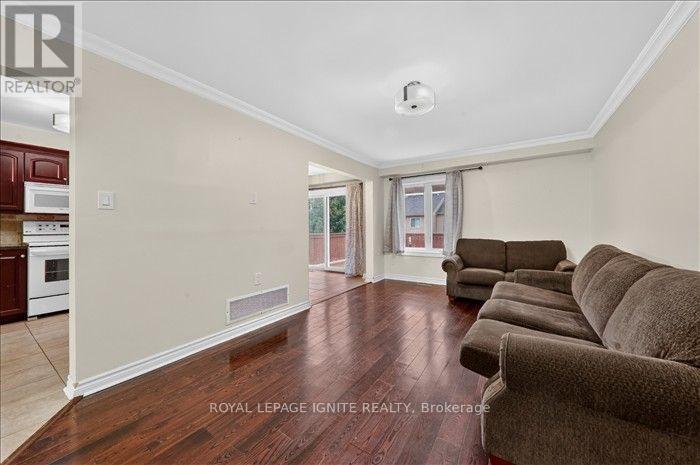 8 Vail Meadows Crescent, Clarington, ON photo 18