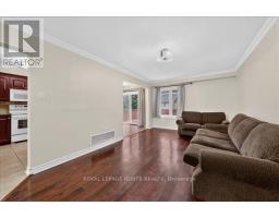 8 Vail Meadows Crescent, Clarington, ON L1C4T1 Photo 18