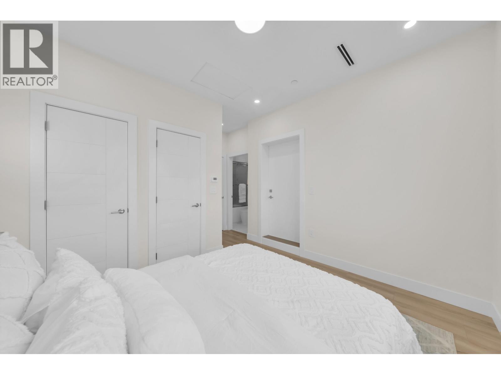 Photo of 1 3581 HAIDA DRIVE 22