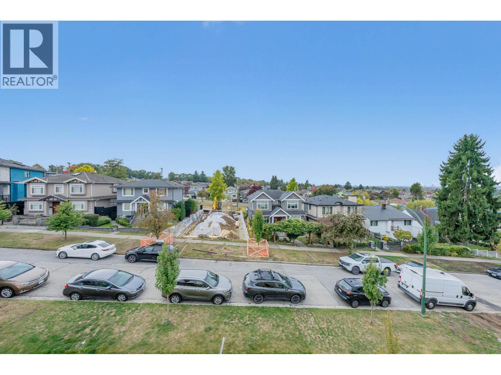 Photo of 1 3581 HAIDA DRIVE 26